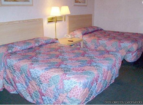 Bossier Inn And Suites بوسير سيتي الغرفة الصورة